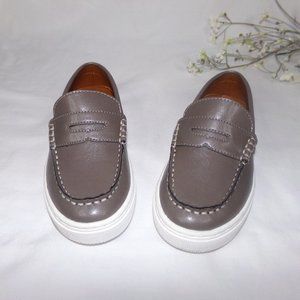 Vince Camuto Graldo Loafer Gray Kid's Size 10.5
